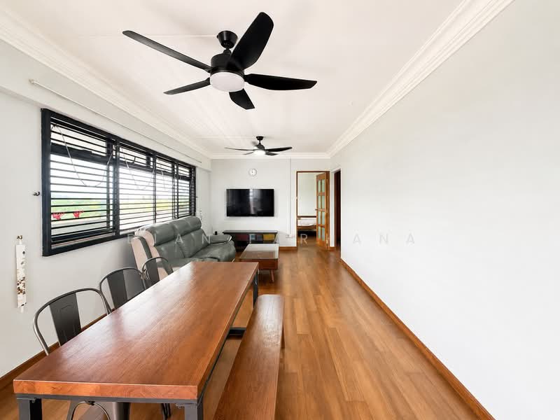 122 Sengkang East Way, 122 Sengkang East Way, 3 Bedrooms, 980 sqft, HDB Flat For Rent, by Dian Farhana, 500217237 - Living Room - PropertyGuru.com.sg