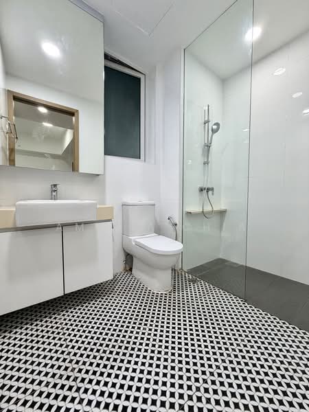 Roots @ Transit, 9 Transit Road, 2 Bedrooms, 581 sqft, Apartment For Rent, by Amelia Chia, 500217240 - Bathroom - PropertyGuru.com.sg