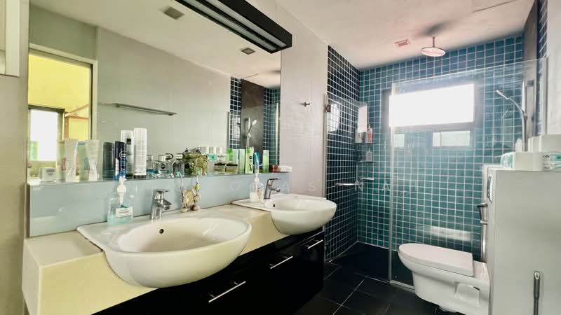 Saint Nicholas View, St. Nicholas View, 4 Bedrooms, 2,500 sqft, Corner Terrace For Sale, by Nicholas Nah, 500217245 - Bathroom - PropertyGuru.com.sg