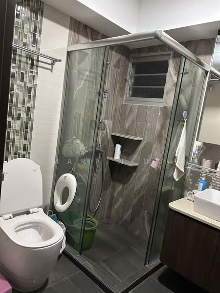 23 Ghim Moh Link, 23 Ghim Moh Link, 3 Bedrooms, 1,216 sqft, HDB Flat For Sale, by Martin Du, 500217251 - Bathroom - PropertyGuru.com.sg