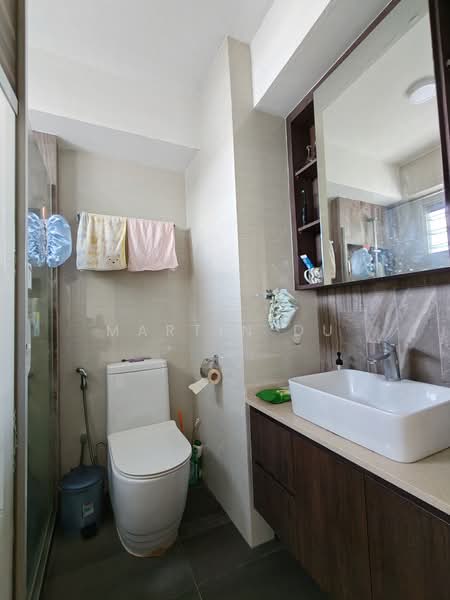 23 Ghim Moh Link, 23 Ghim Moh Link, Tanglin / Holland / Bukit Timah, 3 Bedrooms, 1,216 sqft, HDB Flat For Sale, by Martin Du, 500217251 - Bathroom - PropertyGuru.com.sg
