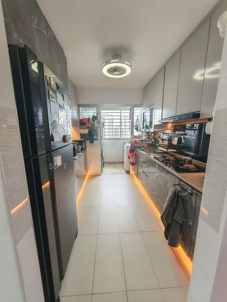 408C Northshore Drive, 408C Northshore Drive, 3 Bedrooms, 1,012 sqft, HDB Flat For Sale, by Steven Lin, 500217253 - Kitchen - PropertyGuru.com.sg