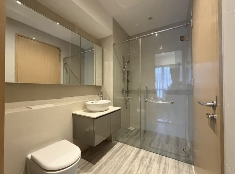 Pollen & Bleu, 15 Farrer Drive, 2 Bedrooms, 1,163 sqft, Condominium For Sale, by Joash Chan, 500217269 - Bathroom - PropertyGuru.com.sg