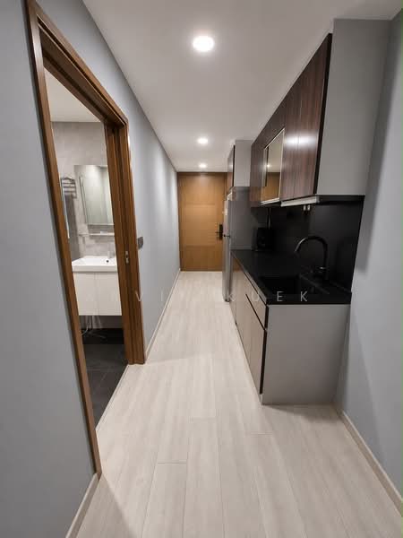Loft @ Nathan, 31 Nathan Road, 1 Bedroom, 506 sqft, Condominium For Rent, by Arvin Kuek, 500217274 - Corridor - PropertyGuru.com.sg