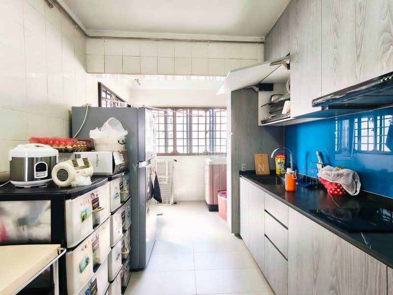 334 Sembawang Close, 334 Sembawang Close, Room Rental, 120 sqft, HDB Flat For Rent, by Bryan Cheng, 500217281 - Kitchen - PropertyGuru.com.sg