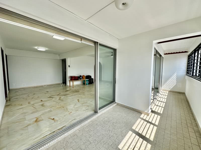 54 Kent Road, 54 Kent Road, 3 Bedrooms, 1,368 sqft, HDB Flat For Sale, by Yong Wee Foong 杨伟锋, 500217312 - Balcony - PropertyGuru.com.sg