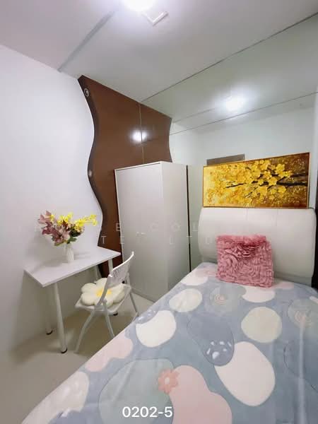 Regal 35, 15 Lorong 35 Geylang, Room Rental, 100 sqft, Condominium For Rent, by ling, 500217315 - Bedroom - PropertyGuru.com.sg