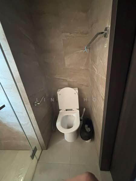 Riverfront Residences, 43 Hougang Avenue 7, Room Rental, 100 sqft, Condominium For Rent, by Linda Ho, 500217320 - Bathroom - PropertyGuru.com.sg