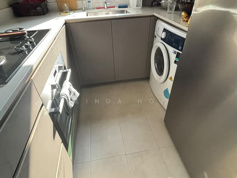 Riverfront Residences, 43 Hougang Avenue 7, Room Rental, 100 sqft, Condominium For Rent, by Linda Ho, 500217320 - Kitchen - PropertyGuru.com.sg