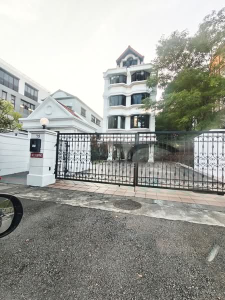 Duku Apartments, 75 Duku Road, East Coast / Marine Parade, 3 Bedrooms, 1,055 sqft, Condominium For Rent, by Eric Cheong, 500217335 - Exterior - PropertyGuru.com.sg