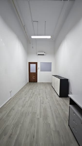 Midview Building, 50 Bukit Batok Street 23, 200 sqft, Light Industrial (B1) For Rent, by Joyce Foo, 500217338 - Interior - CommercialGuru.com.sg