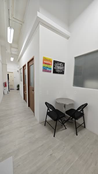 Midview Building, 50 Bukit Batok Street 23, 200 sqft, Light Industrial (B1) For Rent, by Joyce Foo, 500217338 - Corridor - CommercialGuru.com.sg