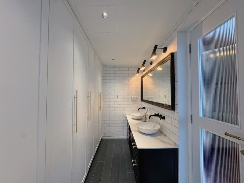 Hillcrest Villa, 19T Hillcrest Road, 5 Bedrooms, 2,896 sqft, Cluster House For Sale, by Claire Neo, 500217349 - Bathroom - PropertyGuru.com.sg