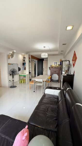 108C Mcnair Road, 108C Mcnair Road, 3 Bedrooms, 968 sqft, HDB Flat For Sale, by Wendeline Goh, 500217355 - Living Room - PropertyGuru.com.sg