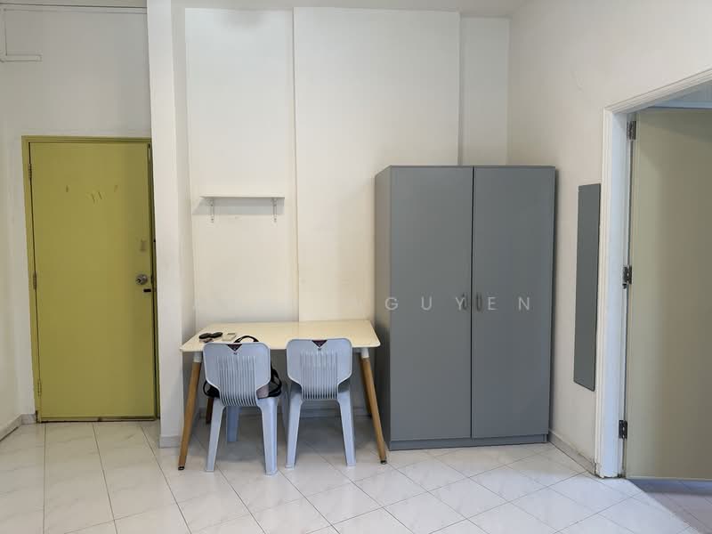 Sims 450 Centre, 450 Sims Avenue, 1 Bedroom, 450 sqft, Walk-up Apartment For Rent, by Kathy Nguyen, 500217357 - Interior - PropertyGuru.com.sg