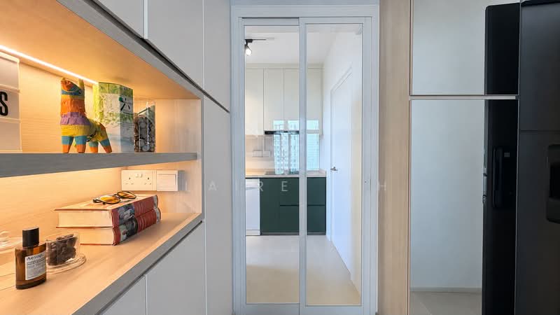 30 Margaret Drive, 30 Margaret Drive, 2 Bedrooms, 667 sqft, HDB Flat For Sale, by Claire Loh, 500217359 - Kitchen - PropertyGuru.com.sg