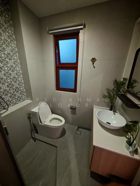 Race Course 138, 138 Race Course Road, 4 Bedrooms, 1,615 sqft, Apartment For Sale, by Syed Ahmad Alqadri, 500217363 - Bathroom - PropertyGuru.com.sg