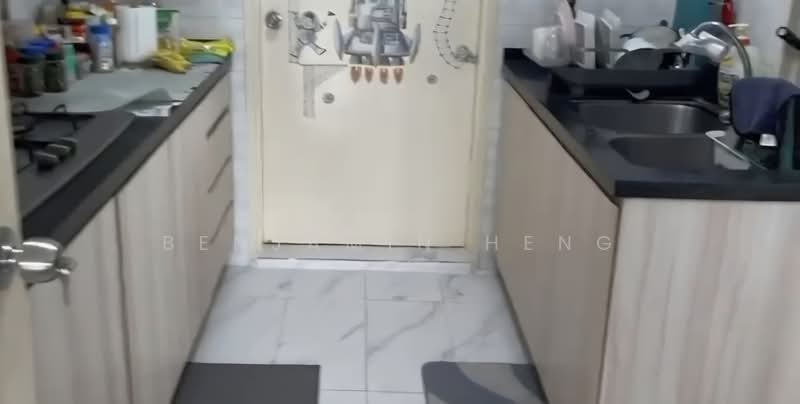 Mandarin Gardens, 5 Siglap Road, 1 Bedroom, 732 sqft, Condominium For Rent, by Benjamin Heng, 500217376 - Kitchen - PropertyGuru.com.sg