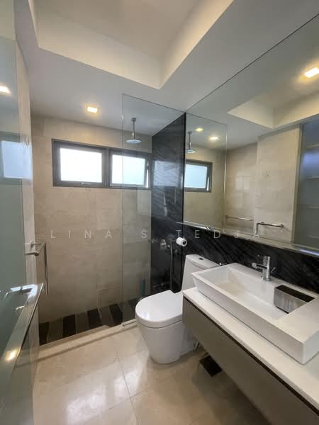 The Shore Residences, 87 Amber Road, 2 Bedrooms, 893 sqft, Condominium For Rent, by Lina S Tedja, 500217383 - Bathroom - PropertyGuru.com.sg