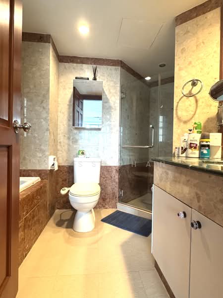 The Springbloom, 139 Serangoon Avenue 3, 2 Bedrooms, 1,130 sqft, Condominium For Rent, by Jess Chan, 500217385 - Bathroom - PropertyGuru.com.sg