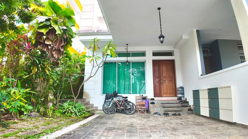 Pinewood Terrace, Pinewood Grove, 6 Bedrooms, 4,000 sqft, Terraced House For Sale, by Shawn Wee, 500217386 - Exterior - PropertyGuru.com.sg