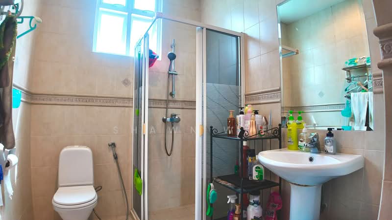 Pinewood Terrace, Pinewood Grove, 6 Bedrooms, 4,000 sqft, Terraced House For Sale, by Shawn Wee, 500217386 - Bathroom - PropertyGuru.com.sg