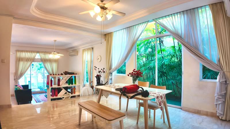 Pinewood Terrace, Pinewood Grove, 6 Bedrooms, 4,000 sqft, Terraced House For Sale, by Shawn Wee, 500217386 - Dining Room - PropertyGuru.com.sg
