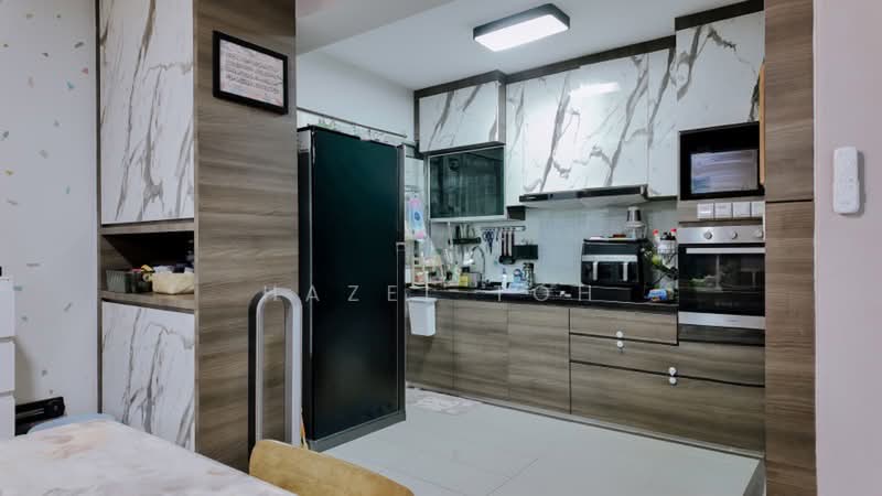 126D Canberra Street, 126D Canberra Street, 3 Bedrooms, 1,001 sqft, HDB Flat For Sale, by Hazel Toh, 500217391 - Kitchen - PropertyGuru.com.sg