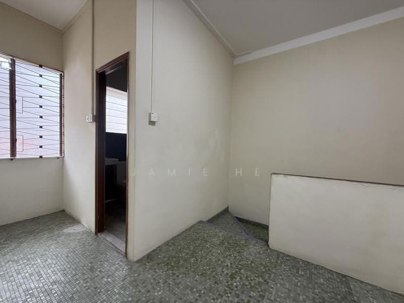 Jalan Lada Puteh, Orchard / River Valley, 5 Bedrooms, 2,200 sqft, Terraced House For Sale, by Jamie He, 500217395 - Interior - PropertyGuru.com.sg