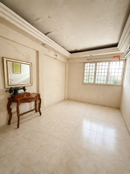 168 Woodlands Street 11, 168 Woodlands Street 11, 3 Bedrooms, 980 sqft, HDB Flat For Sale, by Agent Rizal, 500217403 - Interior - PropertyGuru.com.sg