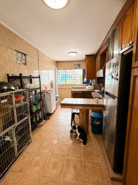 168 Woodlands Street 11, 168 Woodlands Street 11, 3 Bedrooms, 980 sqft, HDB Flat For Sale, by Agent Rizal, 500217403 - Kitchen - PropertyGuru.com.sg