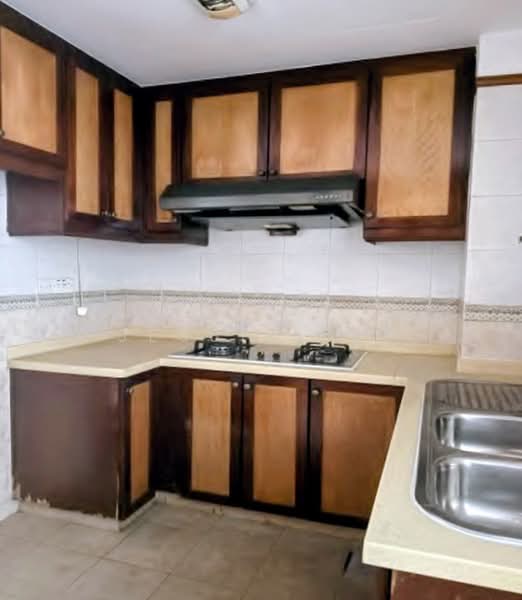High Oak Condo, 11 Toh Tuck Road, 3 Bedrooms, 1,163 sqft, Condominium For Rent, by Jessie Lee, 500217415 - Kitchen - PropertyGuru.com.sg