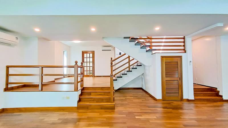 Prime D10 Spacious duplex 4br, , 4 Bedrooms, 2,680 sqft, Condominium For Sale, by Homer Lau, 500217431 - PropertyGuru.com.sg