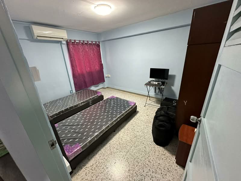 1 Hougang Avenue 3, 1 Hougang Avenue 3, 2 Bedrooms, 753 sqft, HDB Flat For Sale, by Jollene Teo SY, 500217435 - Bedroom - PropertyGuru.com.sg