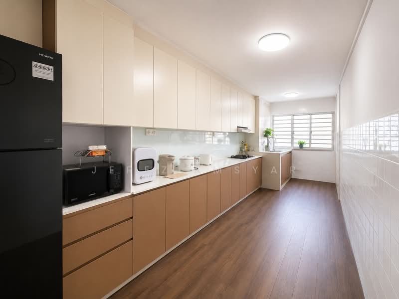 225 Bukit Batok Central, 225 Bukit Batok Central, 3 Bedrooms, 979 sqft, HDB Flat For Sale, by Jerez Amsyar, 500217440 - Kitchen - PropertyGuru.com.sg
