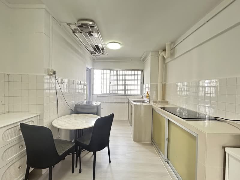 501 Hougang Avenue 8, 501 Hougang Avenue 8, 2 Bedrooms, 689 sqft, HDB Flat For Rent, by Patrick Ong, 500217446 - Kitchen - PropertyGuru.com.sg