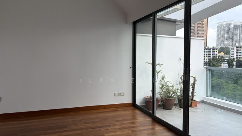 Watermark Robertson Quay, 3 Rodyk Street, 3 Bedrooms, 1,991 sqft, Apartment For Rent, by Ilas Zai, 500217450 - Balcony - PropertyGuru.com.sg