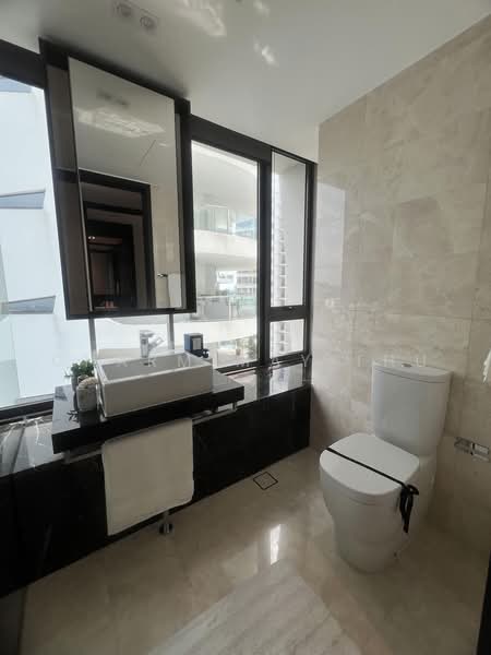 Cape Royale, 19 Cove Way, Harbourfront / Telok Blangah, 3 Bedrooms, 1,905 sqft, Condominium For Sale, by Charm May Thu, 500217454 - Bathroom - PropertyGuru.com.sg