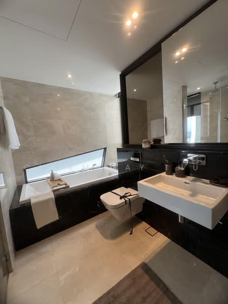 Cape Royale, 19 Cove Way, Harbourfront / Telok Blangah, 3 Bedrooms, 1,905 sqft, Condominium For Sale, by Charm May Thu, 500217454 - Bathroom - PropertyGuru.com.sg