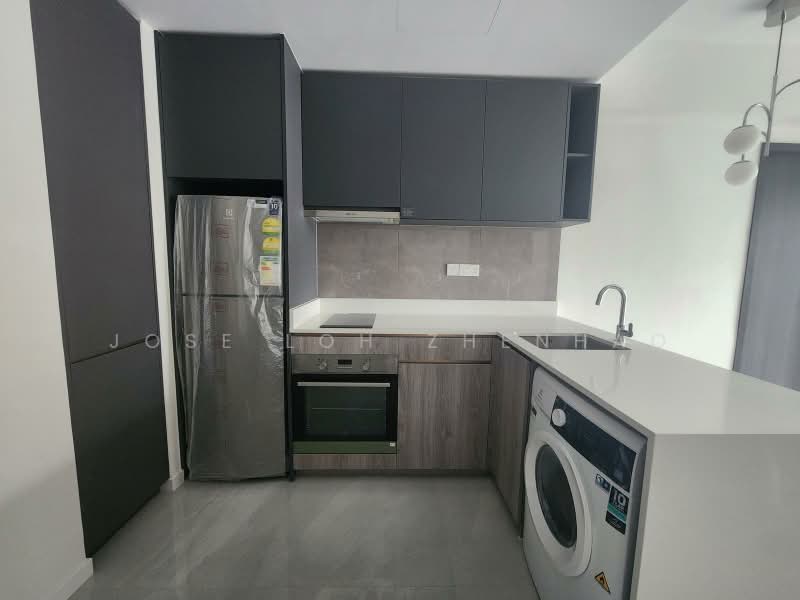 Riverfront Residences, 53 Hougang Avenue 7, 2 Bedrooms, 614 sqft, Condominium For Sale, by Jose Loh Zhenhao, 500217458 - Kitchen - PropertyGuru.com.sg
