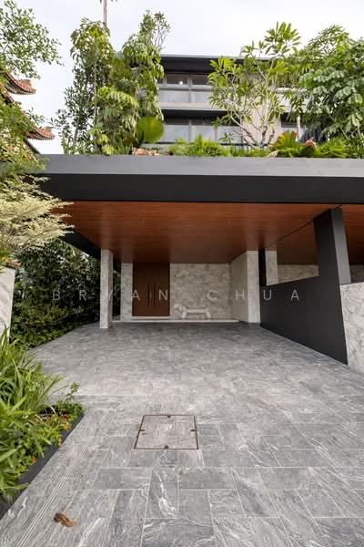 🏡 Designer Home in D11, Cheap & Priced to Sell!! 🏡, Novena, Newton, Shrewsbury, Thomson, Moulmein, 6 Bedrooms, 6,926 sqft, Corner Terrace For Sale, by Bryan Chua, 500217474 - Exterior - PropertyGuru.com.sg