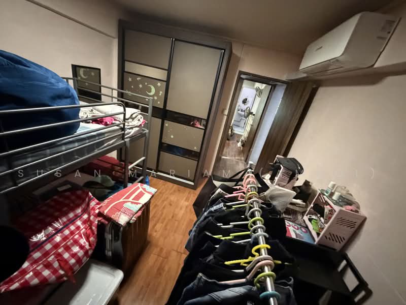 102 Jurong East Street 13, 102 Jurong East Street 13, 2 Bedrooms, 731 sqft, HDB Flat For Sale, by Susan Mariam (Amboi), 500217491 - Bedroom - PropertyGuru.com.sg