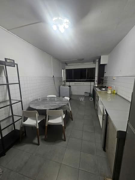 801 Tampines Avenue 4, 801 Tampines Avenue 4, 2 Bedrooms, 732 sqft, HDB Flat For Rent, by Andrew Wong, 500217502 - Kitchen - PropertyGuru.com.sg