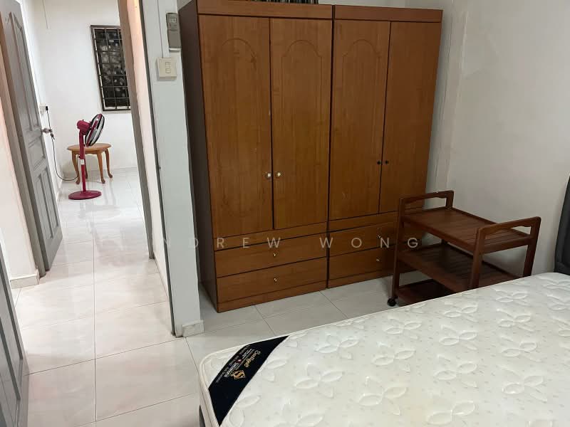 801 Tampines Avenue 4, 801 Tampines Avenue 4, 2 Bedrooms, 732 sqft, HDB Flat For Rent, by Andrew Wong, 500217502 - Bedroom - PropertyGuru.com.sg
