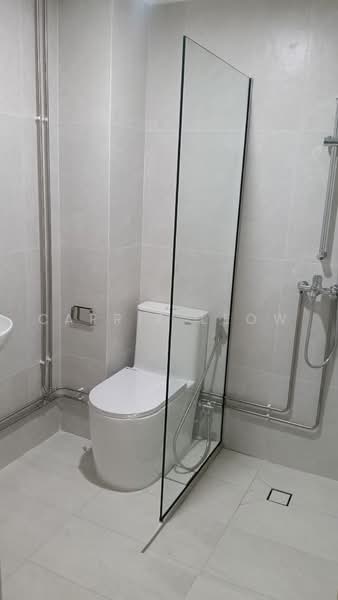 Shelford Regency, 65 Shelford Road, 3 Bedrooms, 1,281 sqft, Condominium For Rent, by Carrie Leow, 500217509 - Bathroom - PropertyGuru.com.sg