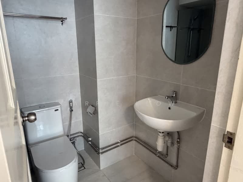 Shelford Regency, 65 Shelford Road, 3 Bedrooms, 1,302 sqft, Condominium For Rent, by Carrie Leow, 500217509 - Bathroom - PropertyGuru.com.sg