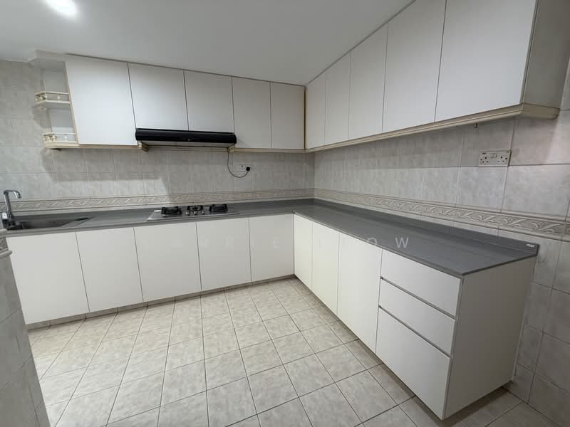 Shelford Regency, 65 Shelford Road, Newton / Novena, 3 Bedrooms, 1,302 sqft, Condominium For Rent, by Carrie Leow, 500217509 - Kitchen - PropertyGuru.com.sg
