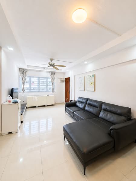 206 Jurong East Street 21, 206 Jurong East Street 21, 2 Bedrooms, 67 sqft, HDB Flat For Rent, by Ashley Chia, 500217512 - Living Room - PropertyGuru.com.sg