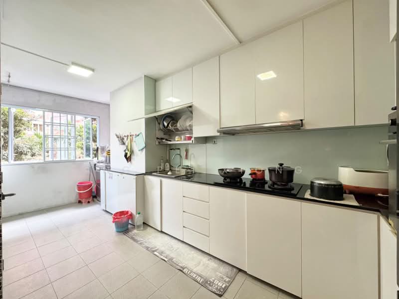 271 Bishan Street 24, 271 Bishan Street 24, 3 Bedrooms, 1,119 sqft, HDB Flat For Sale, by Ang Pei Xiong, 500217523 - Kitchen - PropertyGuru.com.sg