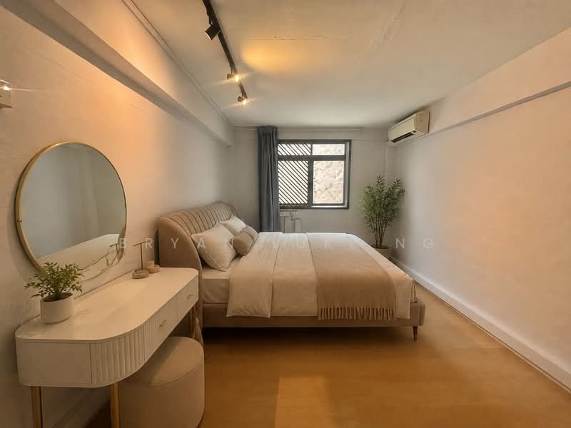 102 Commonwealth Crescent, 102 Commonwealth Crescent, 2 Bedrooms, 592 sqft, HDB Flat For Sale, by Bryan Luke Ng, 500217533 - Master Bedroom - PropertyGuru.com.sg